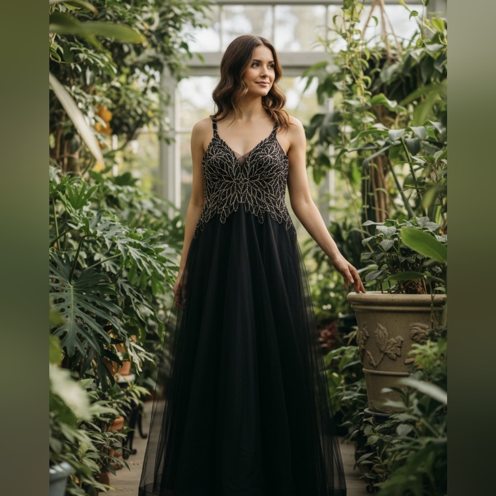 SHEIN Black Strapless Tulle Dress with Gold Embellished Bodice PROM DRESS